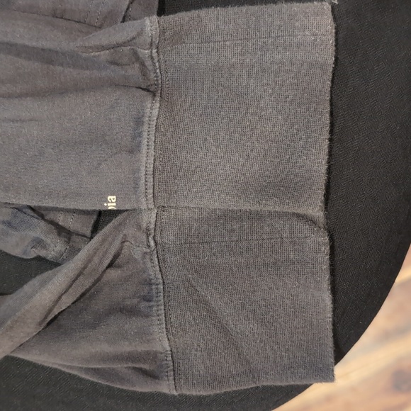 Columbia Lightweight Hoodie - Picture 3 of 5